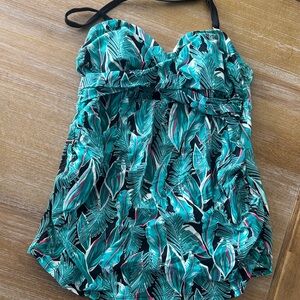 Maternity size M Tropical Leaf Print top Swimwear